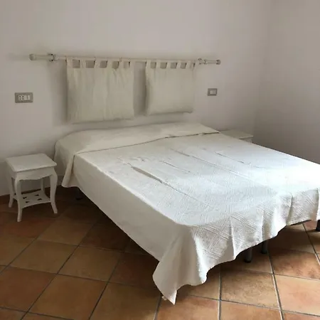 Casa Della Nonna Apartment *